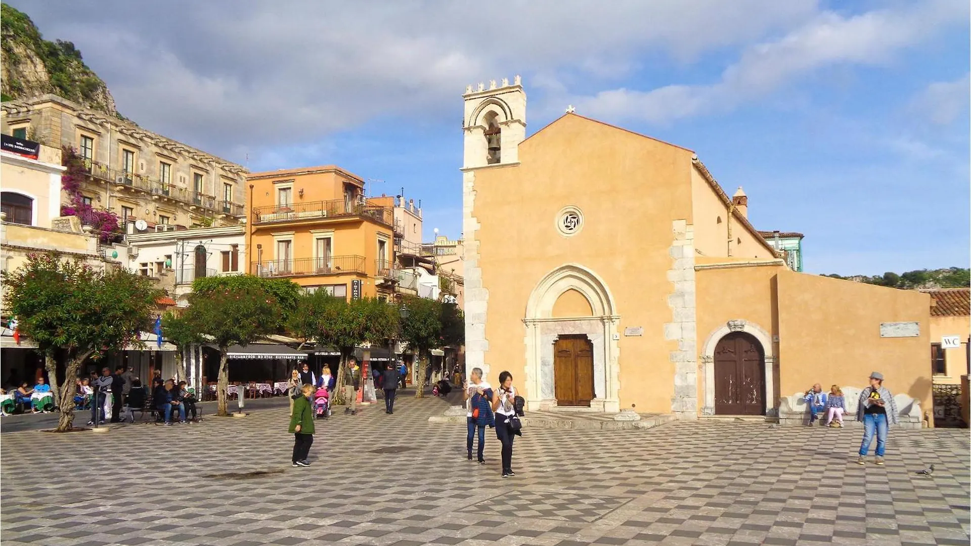 Amazing Home In Santa Teresa Di Riva With Kitchen Capomulini