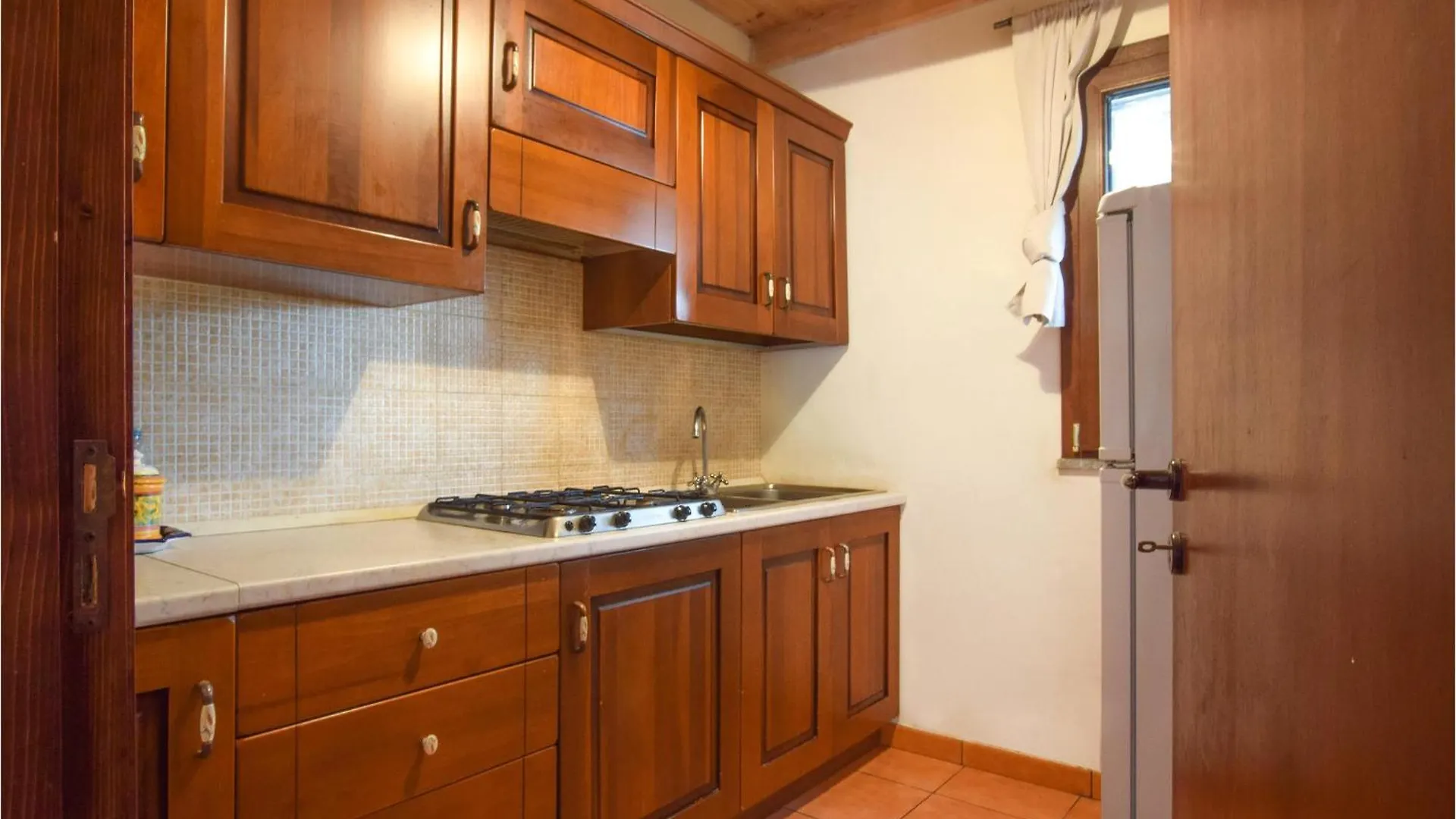 Amazing Home In Santa Teresa Di Riva With Kitchen Capomulini Italië