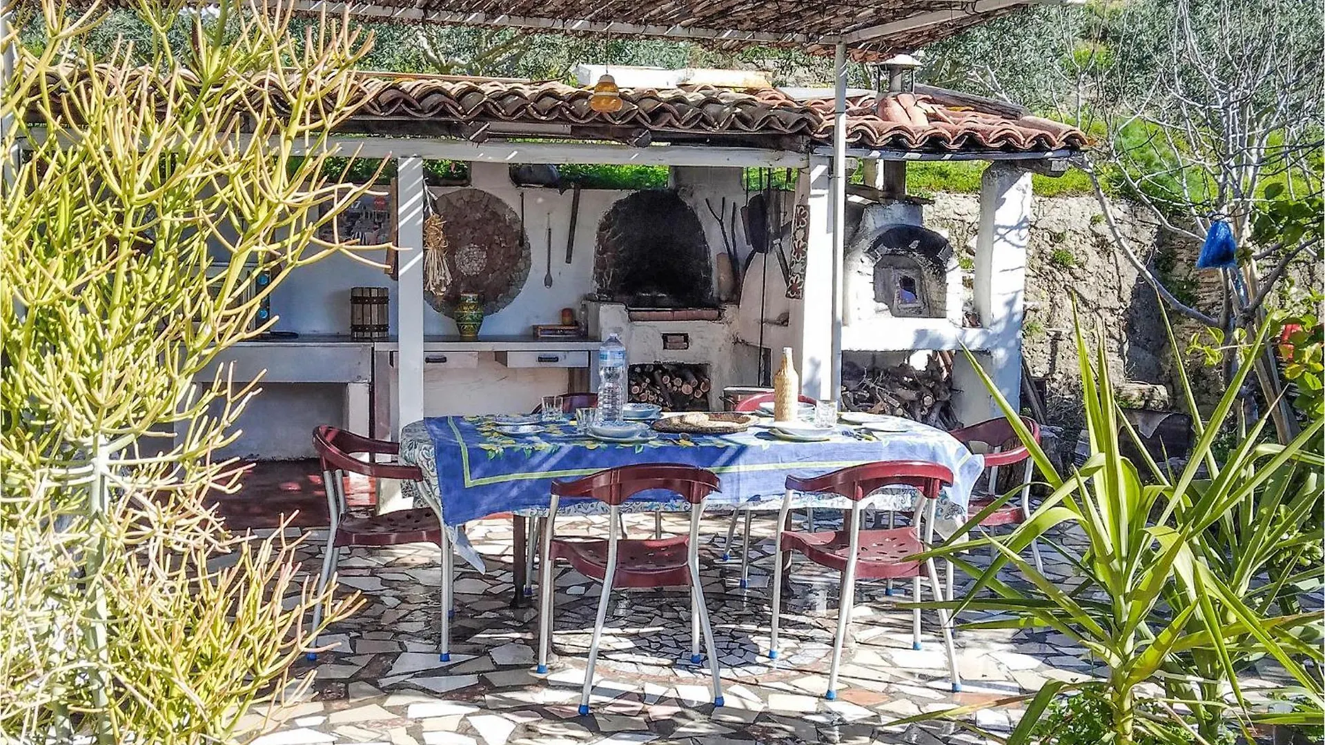 Amazing Home In Santa Teresa Di Riva With Kitchen Capomulini Vakantiehuis